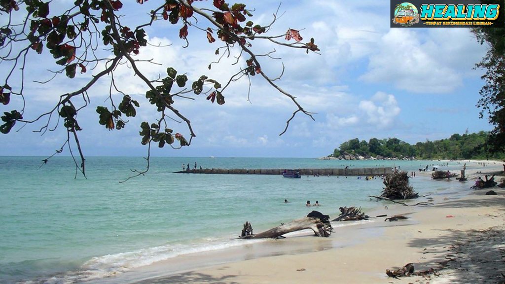 Menyelami Keindahan Pantai Matras untuk Relaksasi