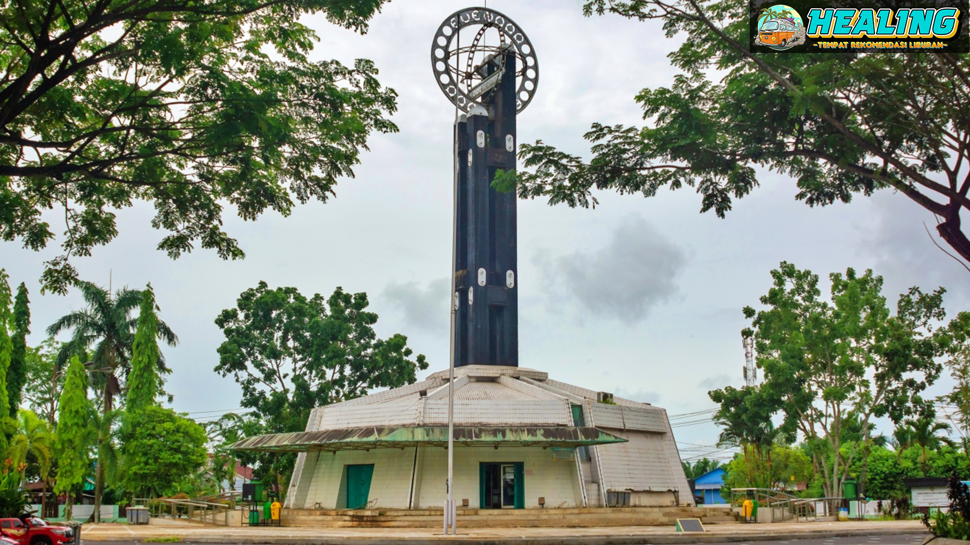 Tugu Khatulistiwa: Titik Pertemuan Dua Belahan Bumi