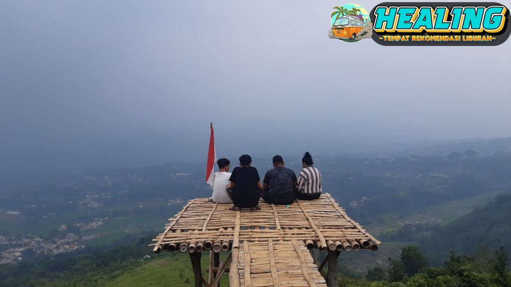 Bukit Alesano: Destinasi Wisata Alam yang Wajib Dikunjungi