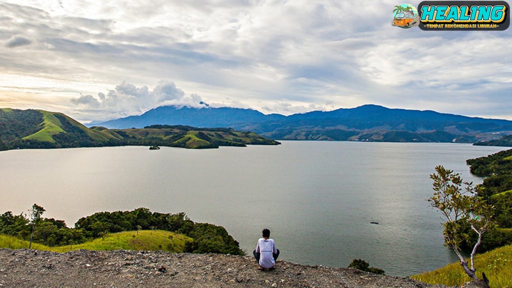 Wajib Di kunjungi: Pesona Alam Danau Sentani yang Menakjubkan