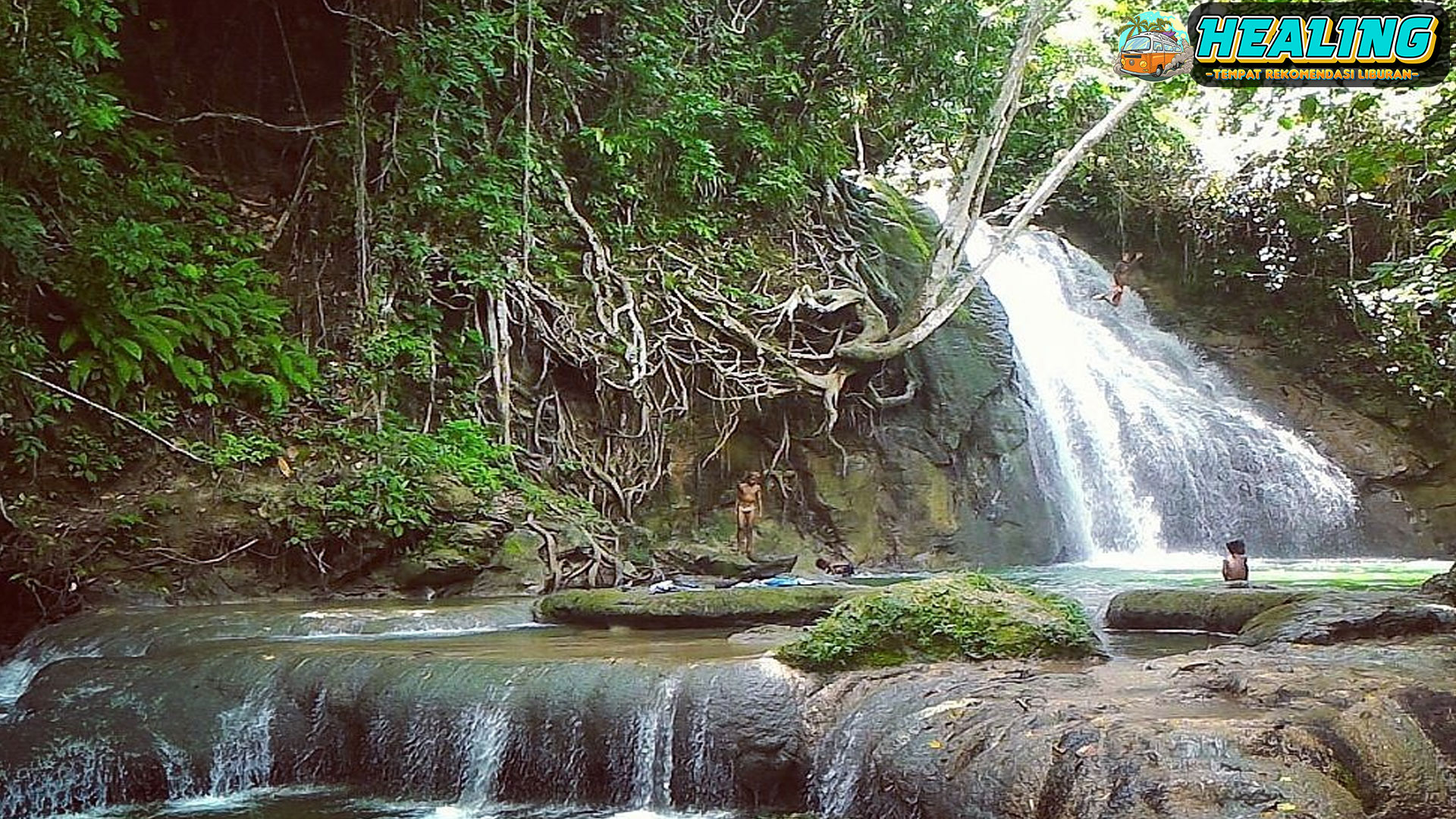 Keajaiban Alam Pulau Biak: Terumbu Karang dan Air Terjun