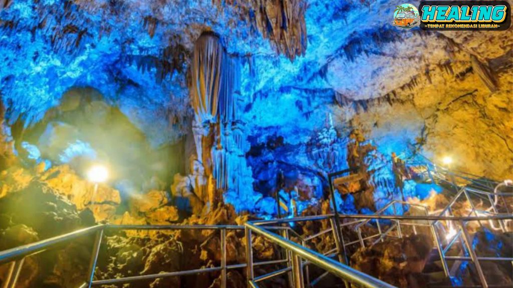 Pesona Stalaktit Stalagmit Goa Gong: Simfoni Batu di Pacitan!