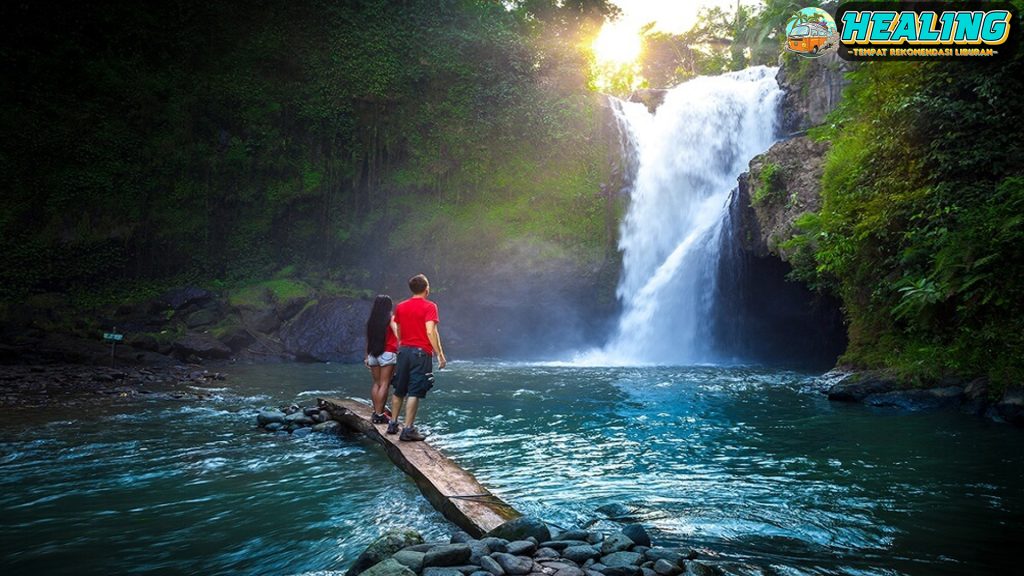 Tegenungan: Pesona Air Terjun Tersembunyi di Tengah Hutan!