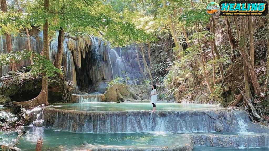 Pulau Moyo: Mutiara Tersembunyi di Nusa Tenggara Barat!