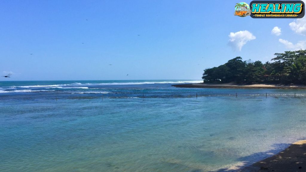 Pantai Sindangkerta: Tempat Relaksasi Sempurna di Tengah Alam!