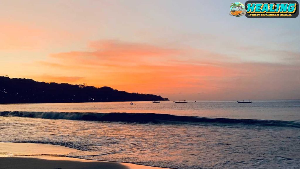 Menikmati Pesona Sunset di Pantai Jimbaran Destinasi di Bali!